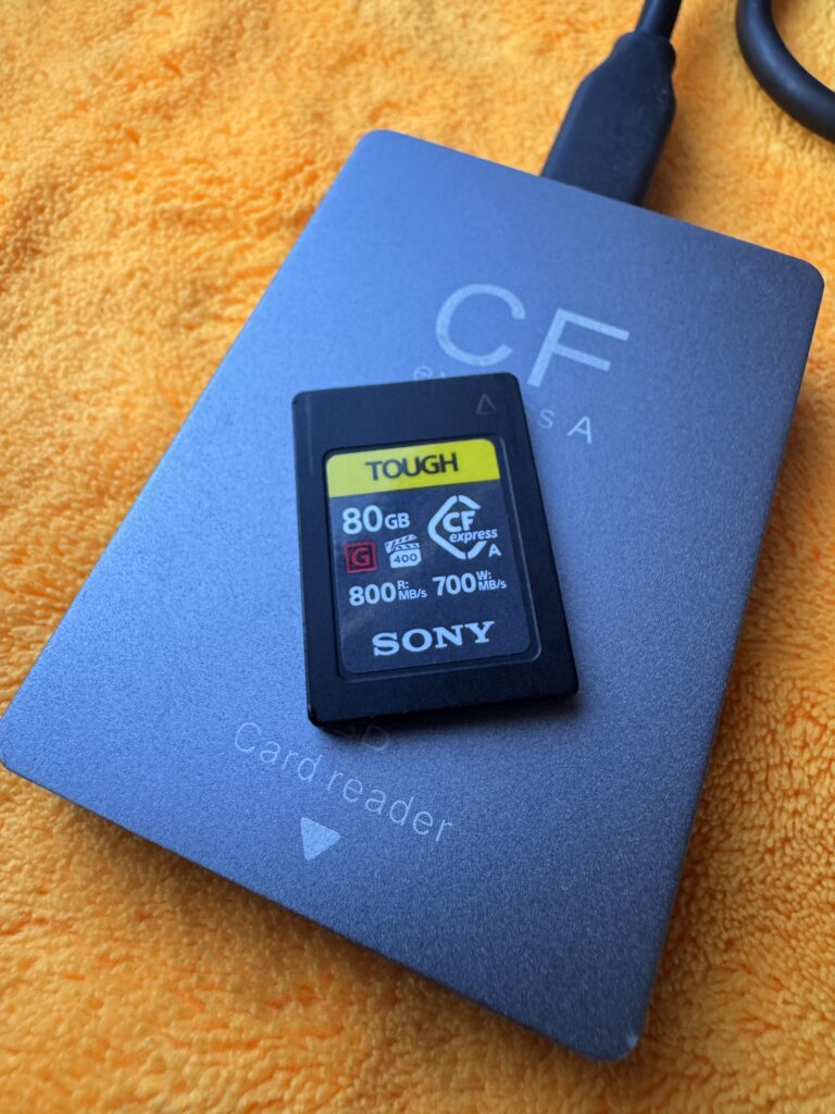 Tarjeta de memoria Sony CFexpress Tipo A Tough para copias de seguridad para fotógrafos.