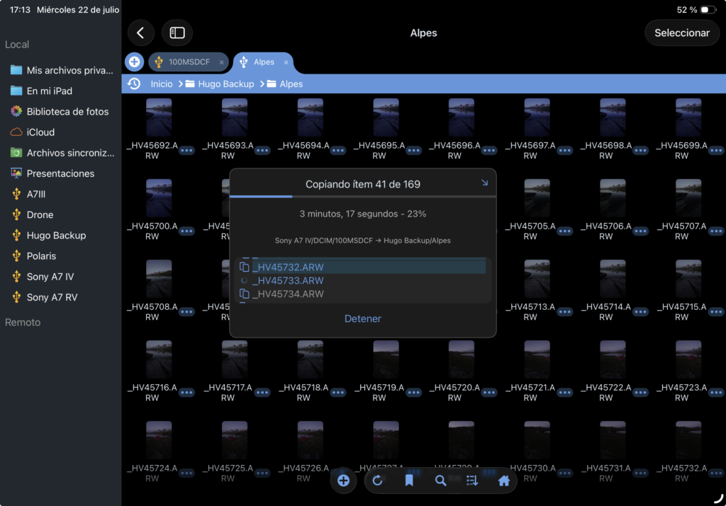Transferencia de archivos RAW en iPad con FileBrowser GO para copias de seguridad para fotógrafos.